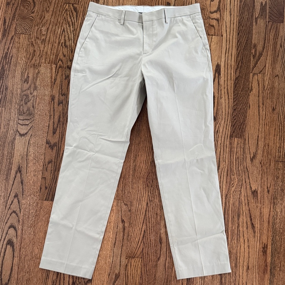 Express Men's Light Khaki Chinos